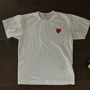 COMME DES GARÇONS PLAY TSHIRT
